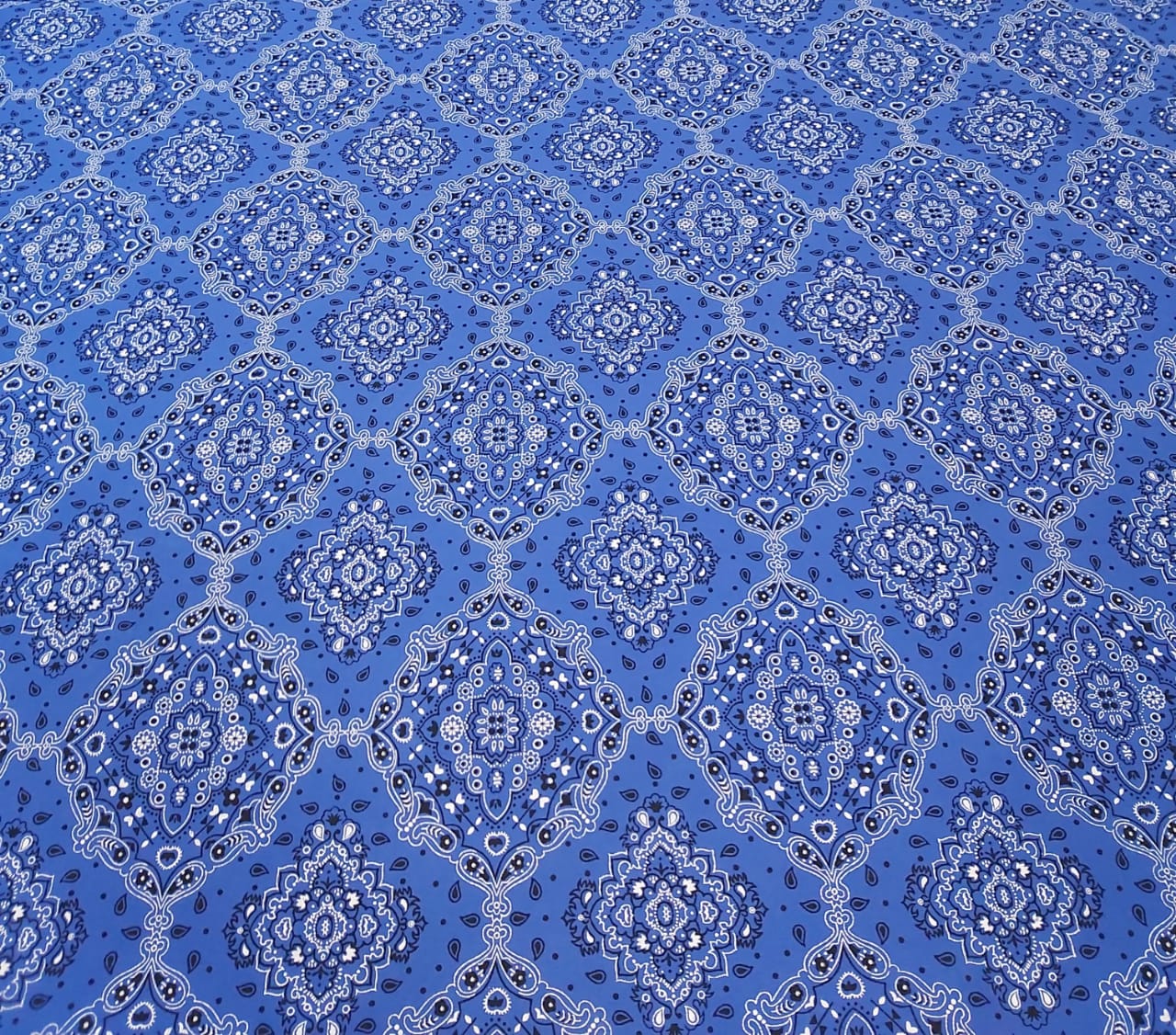 Tricoline Estampada Bandana Azul Royal 100% Algodão - Largura 1,50 m x Comprimento 2 m 