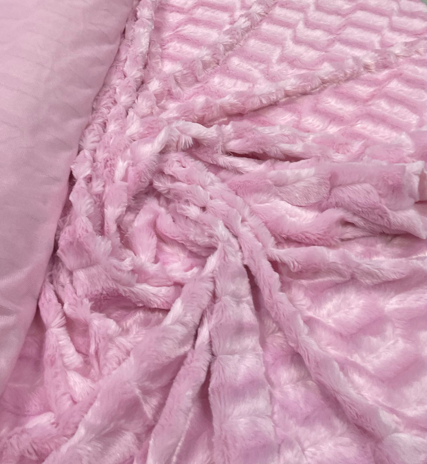 Pelúcia Premium Trabalhada Rosa Bebê - Largura 1,60 m x Comprimento 3 m 