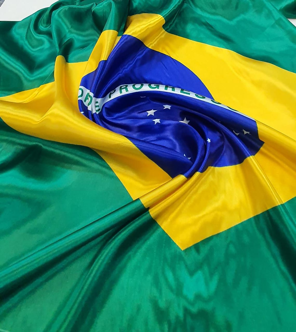 Cetim Bandeira do Brasil AMASSADO - Largura 1,47m x 0,90m Comprimento