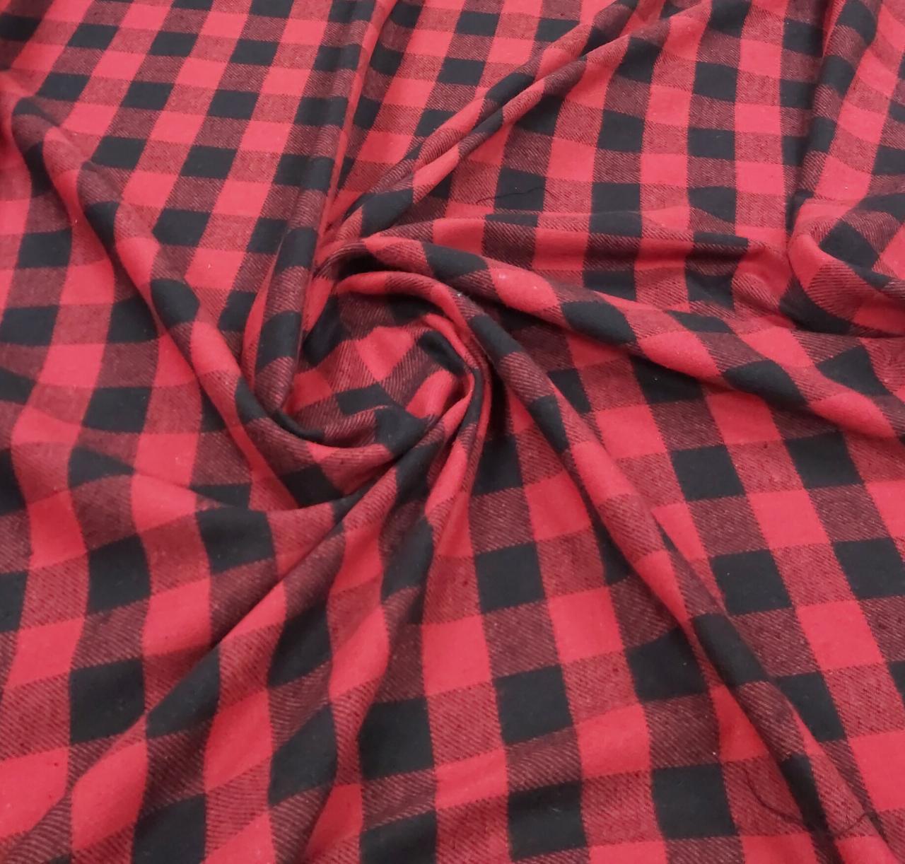 Flanela Xadrez Pequeno Vermelho com Preto - Largura 1,47 x Comprimento 2 m 