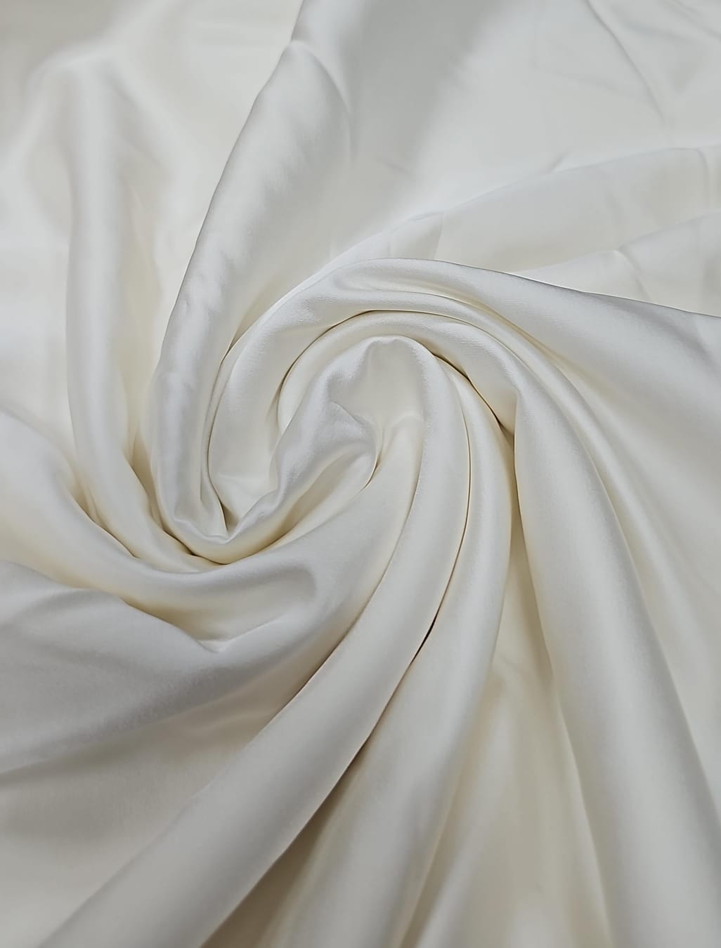 Viscose de fibra de bambu off white  - Largura 1,40 m x Comprimento 2 m 