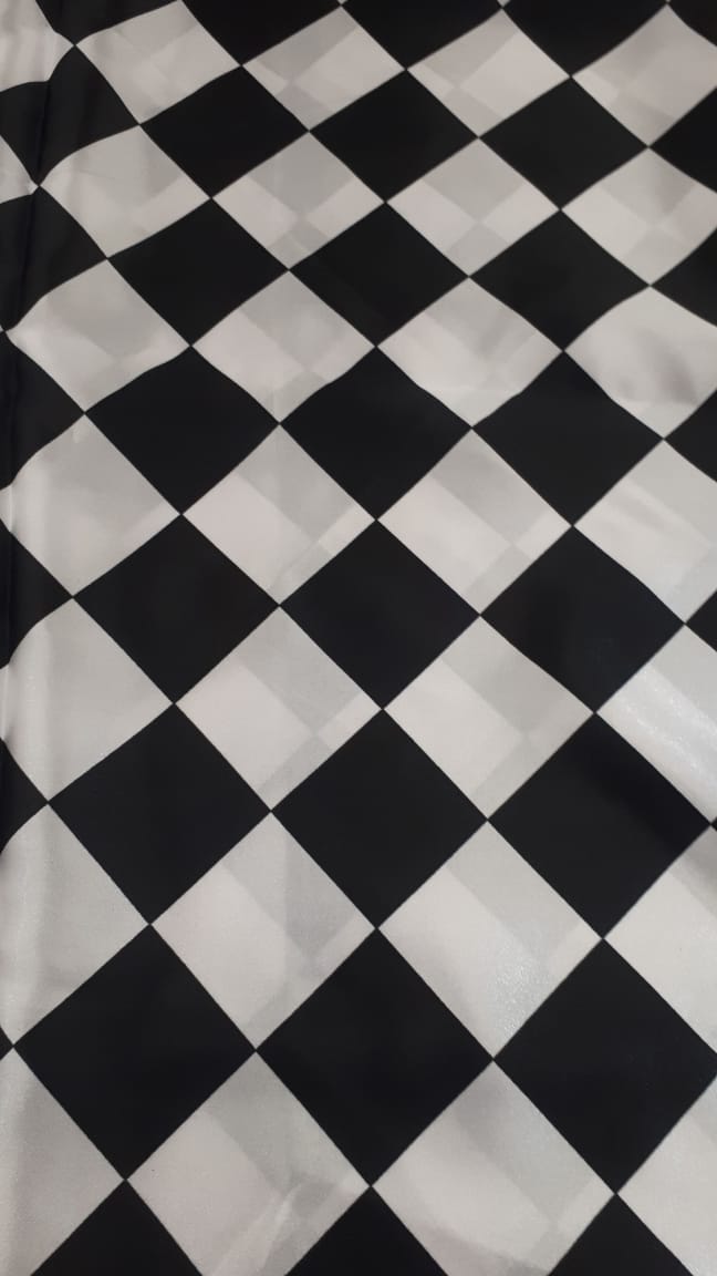 Cetim Losangos Preto e Branco - Largura 1,47 m x Comprimento 4 m 