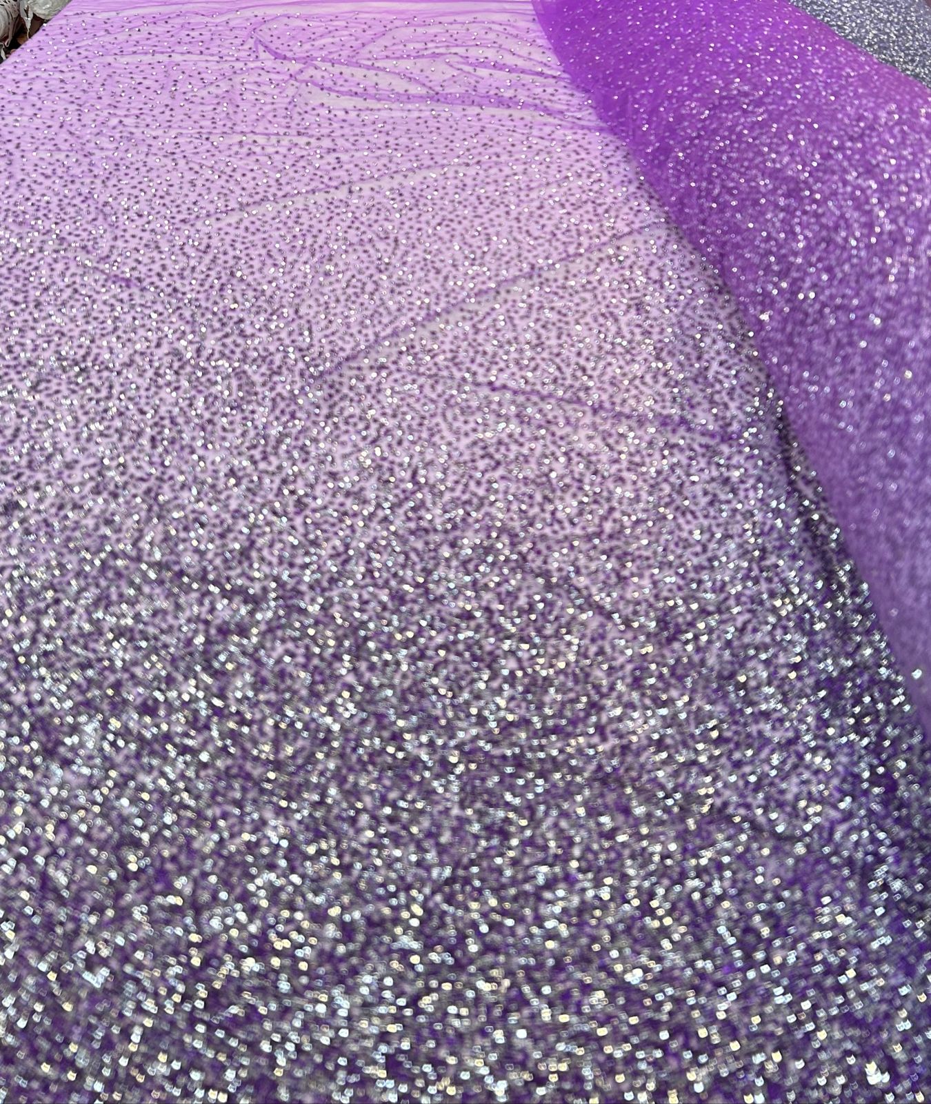 Tule Diamond Degrade Fucsia COM DEFEITO - Largura 1,40 m x Comprimento 2 m 