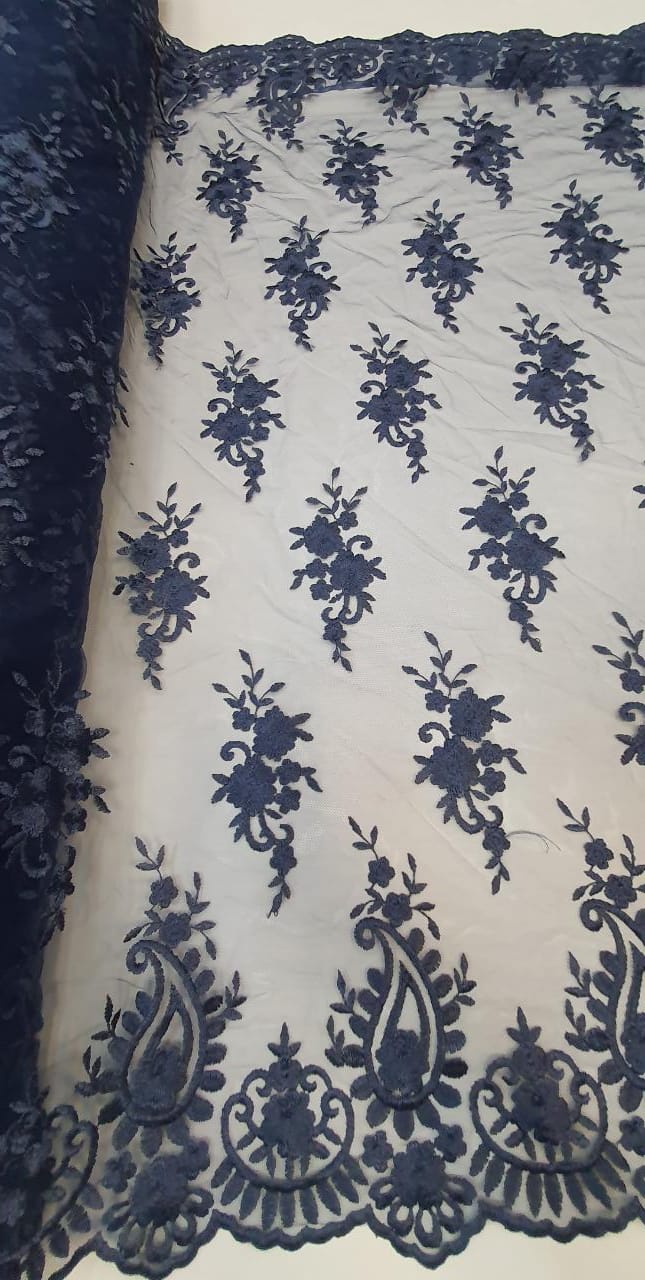 Tule Bordado com Bico Azul Marinho Modelo 02 COM RASGO - Largura 1,30 m x Comprimento 1 m 