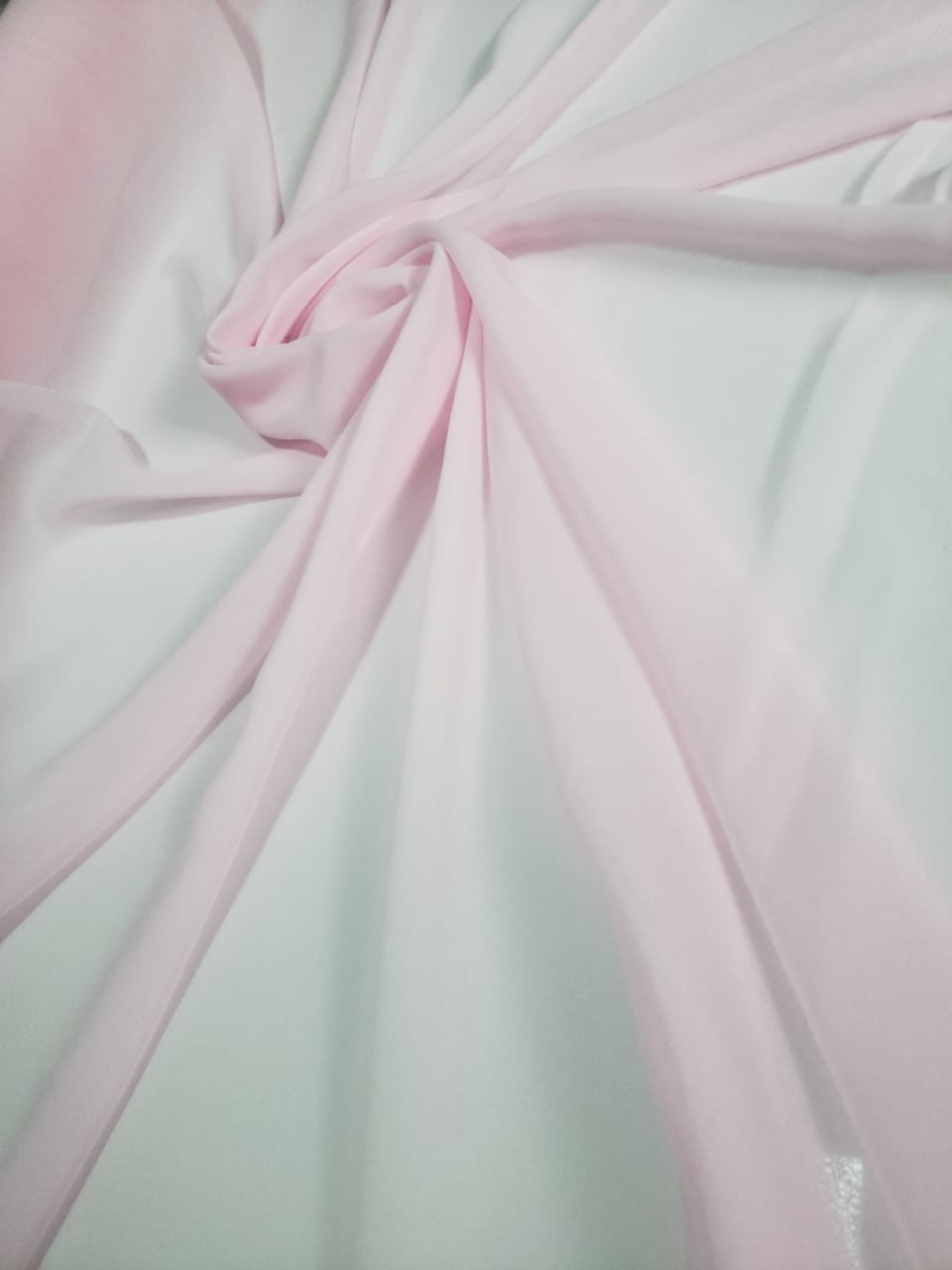 Mousseline Lisa Toque de Seda Rosa Bebê - Largura 1,50 m x Comprimento 4,50 m 