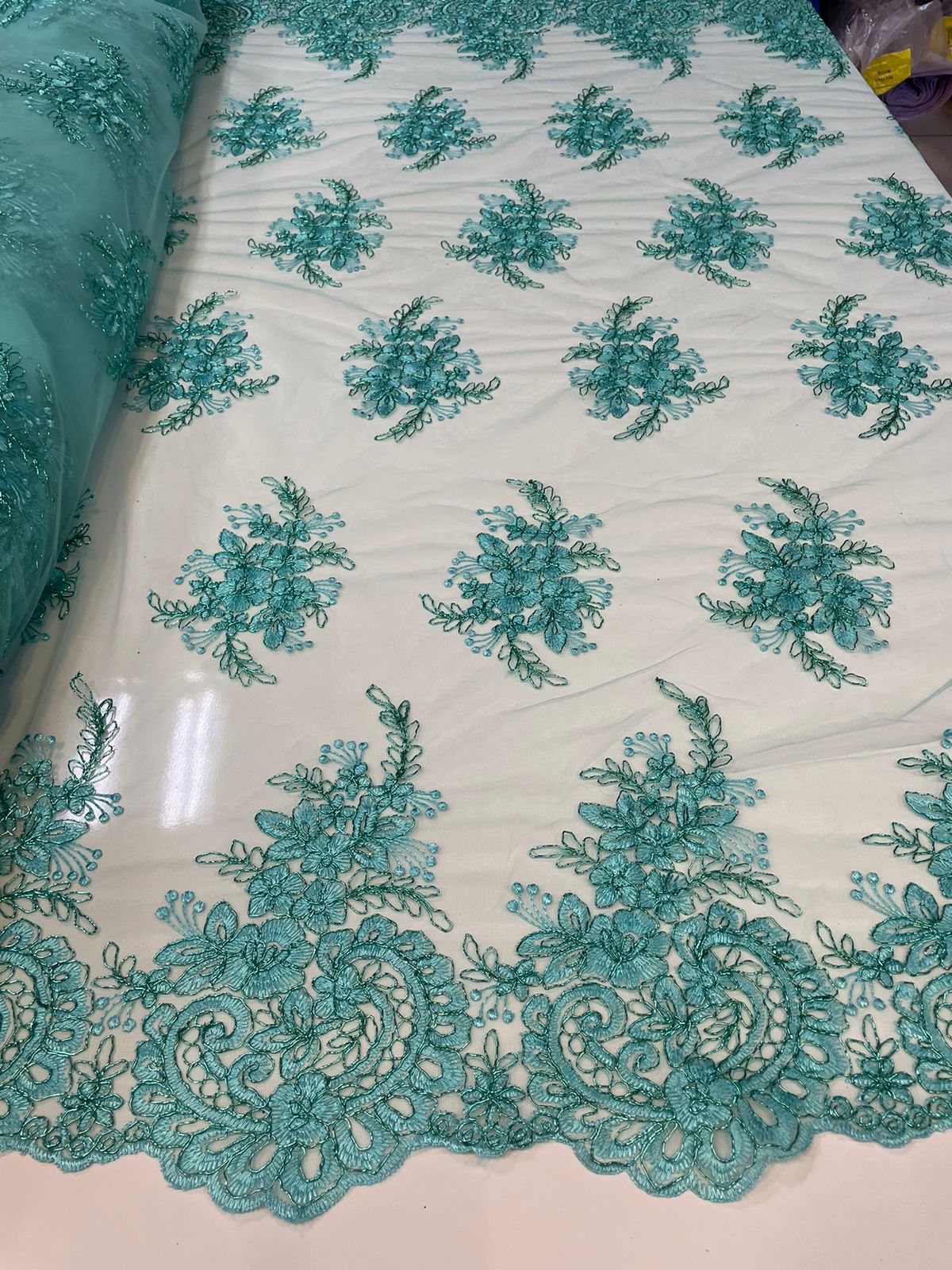 Tule Bordado Europa Flores Verde Tiffany Com Fio Metálico Modelo 35 - Largura 1,30 m x Comprimento 2,50 m 
