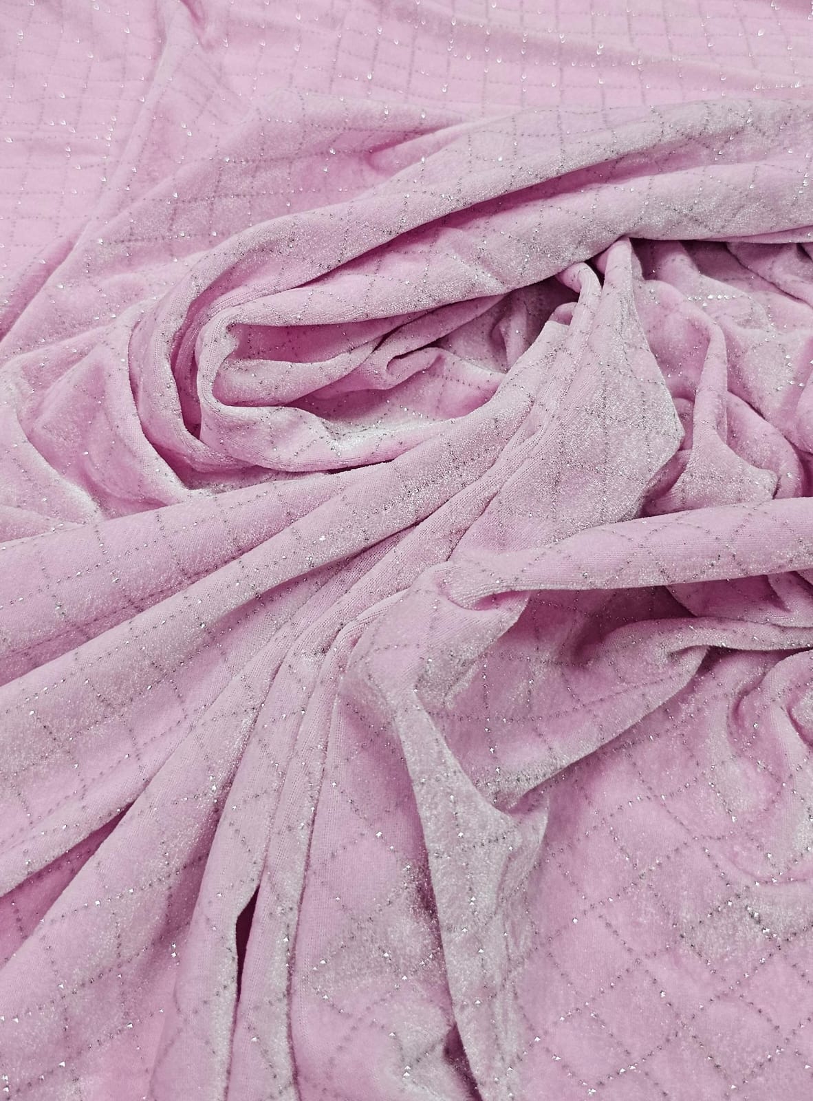 Veludo Cristal Diamond Rosa Bebê Xadrez COM SUJEIRA - Largura 1,50 m x Comprimento 0,90 cm