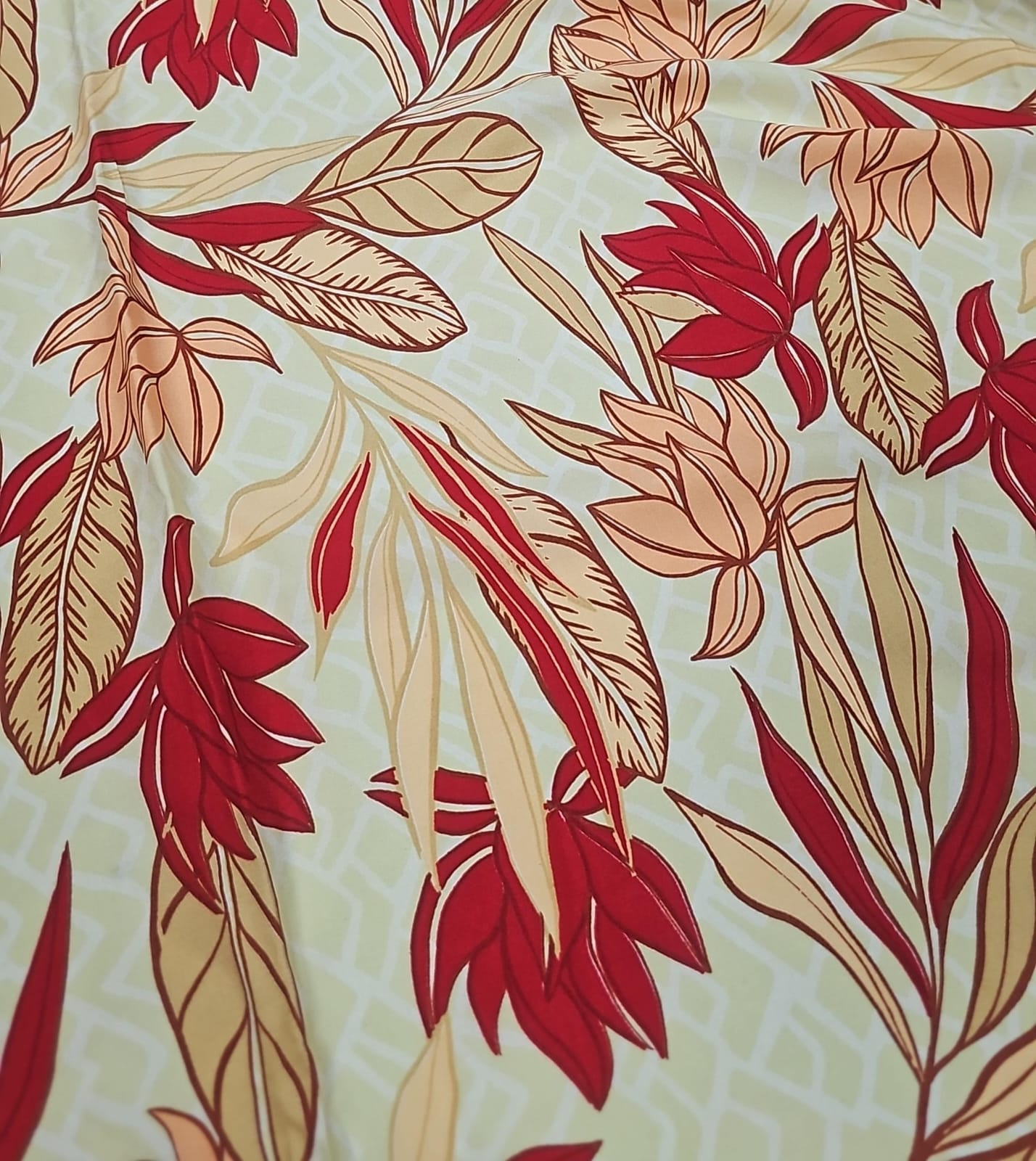 Viscose estampada amarelo e vermelho - Largura 1,45 m x Comprimento 2,50 m