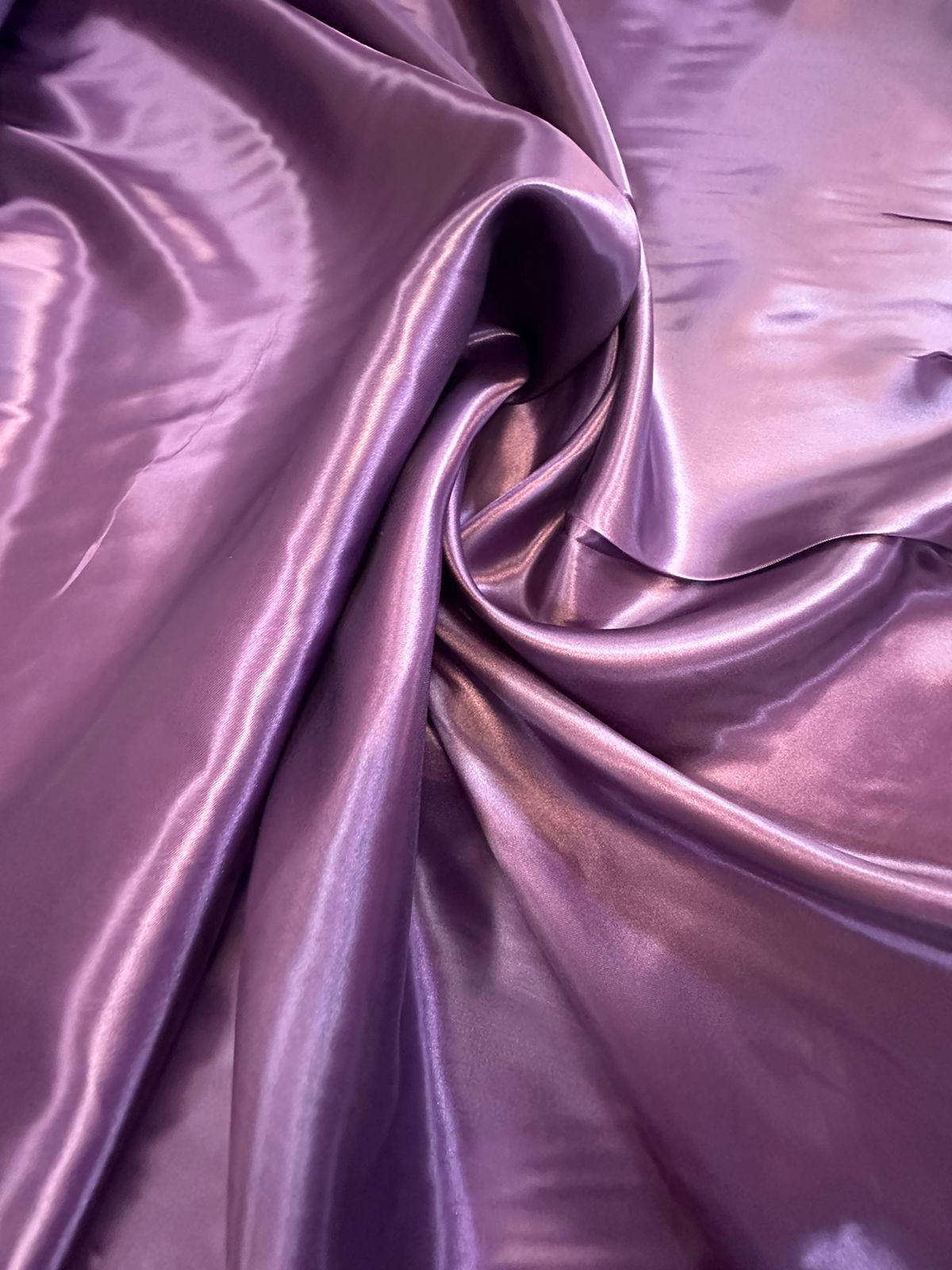 Cetim Charmeusse Liso Roxo - Largura 1,47 m x Comprimento 0,85 cm