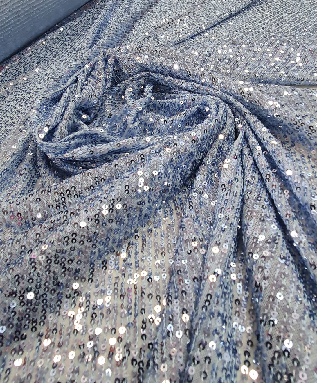 Paetê Bordado Glamour com Elastano Azul Serenity - Largura 1,40 m x Comprimento 0,80 cm