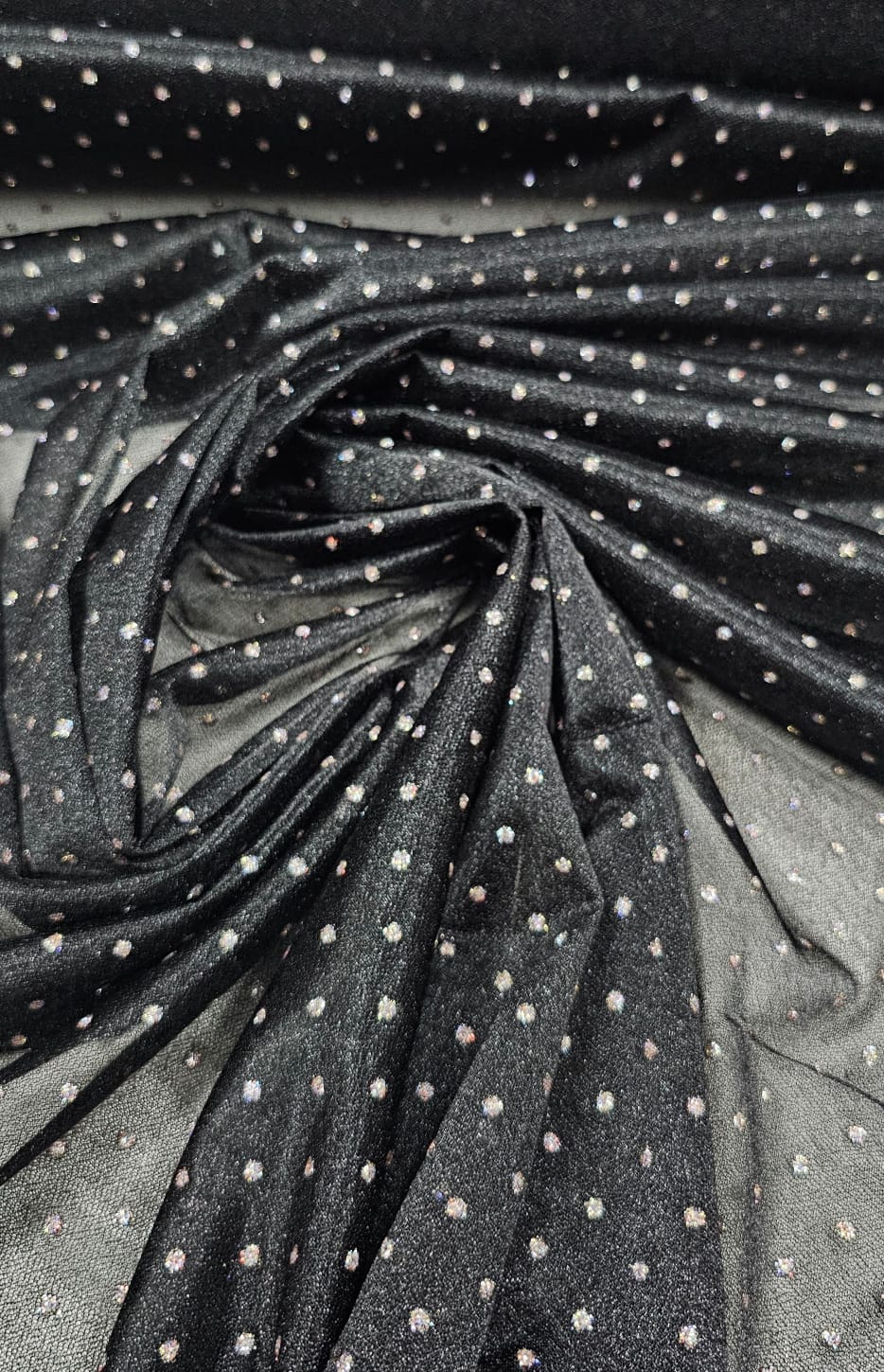 Lurex Glitz Preto com Poá Multicolor - Largura 1,60 m x Comprimento 2,50 m 