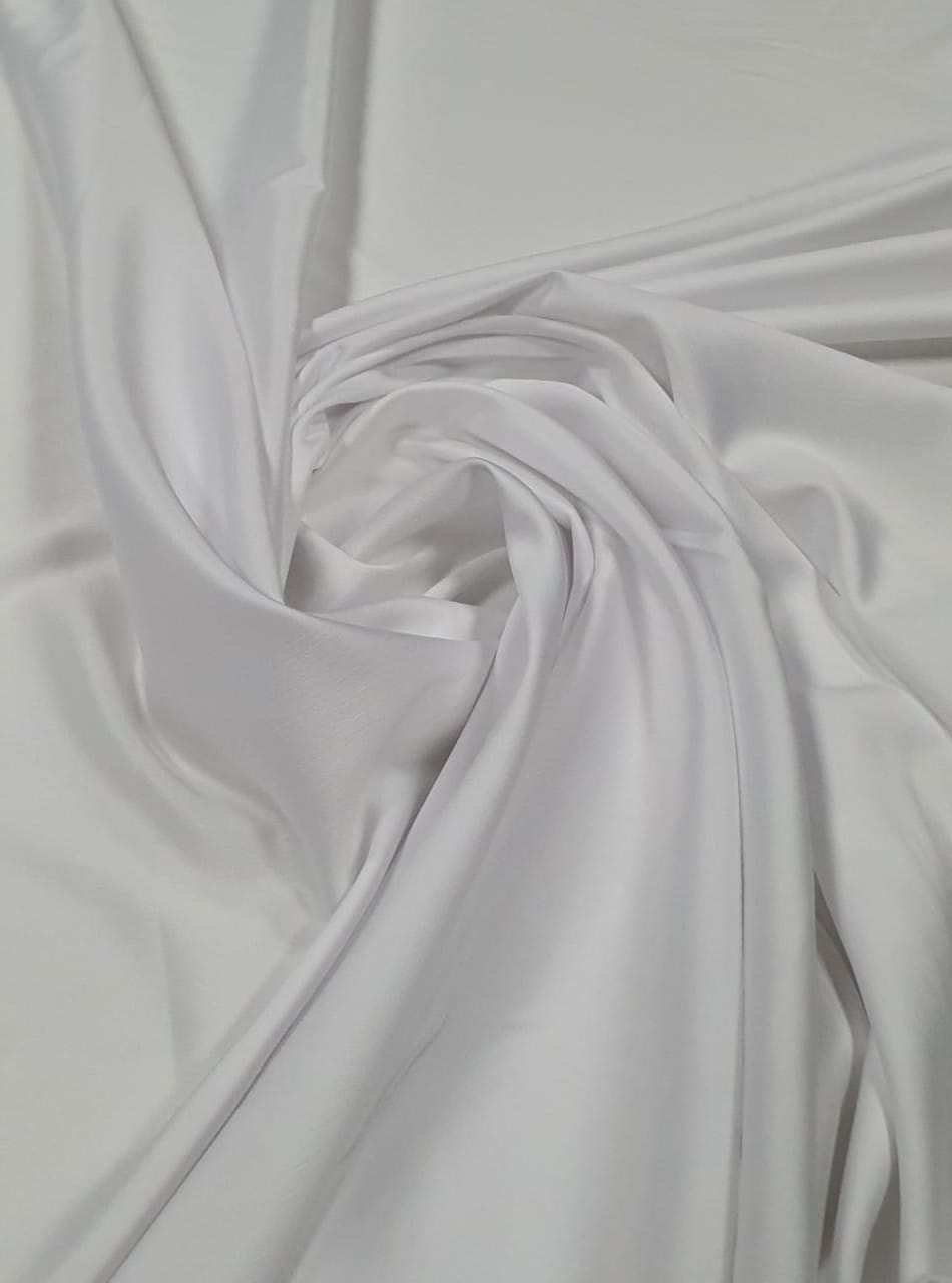 Crepe Amanda Liso Branco COM SUJEIRA - Largura 1,50 m x Comprimento 1 m 