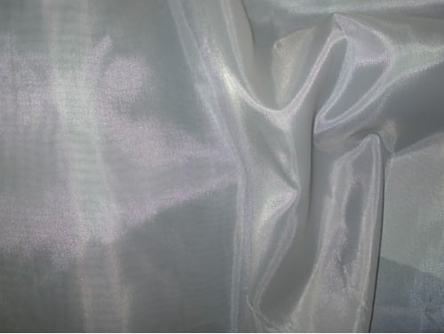 Bemberg Liso Branco COM SUJEIRA  - Largura 1,47 m x Comprimento 1 m 