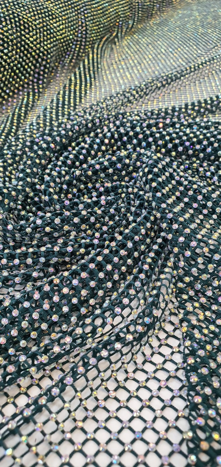 Tela Arrastão Verde Floresta com Pedrarias Boreal - Largura 1,30 m x Comprimento 1 m 