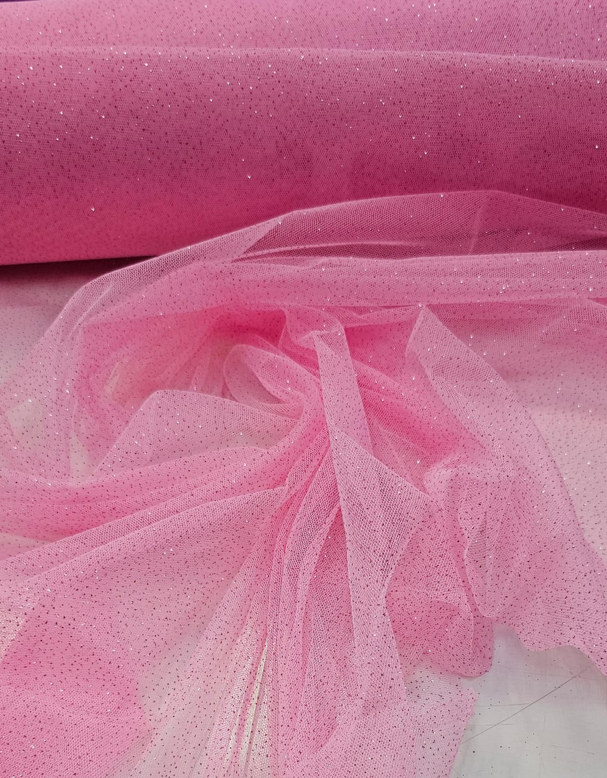 Tule com Glitter Fantasy Rosa Chiclete - Largura 1,50 m x Comprimento 1 m 