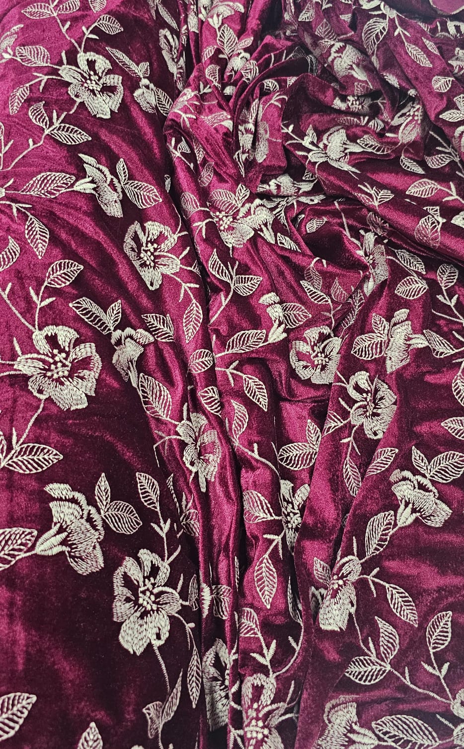 Veludo Cristal Bordado Floral Marsala - Comprimento 1 m x Largura 1,45 m 