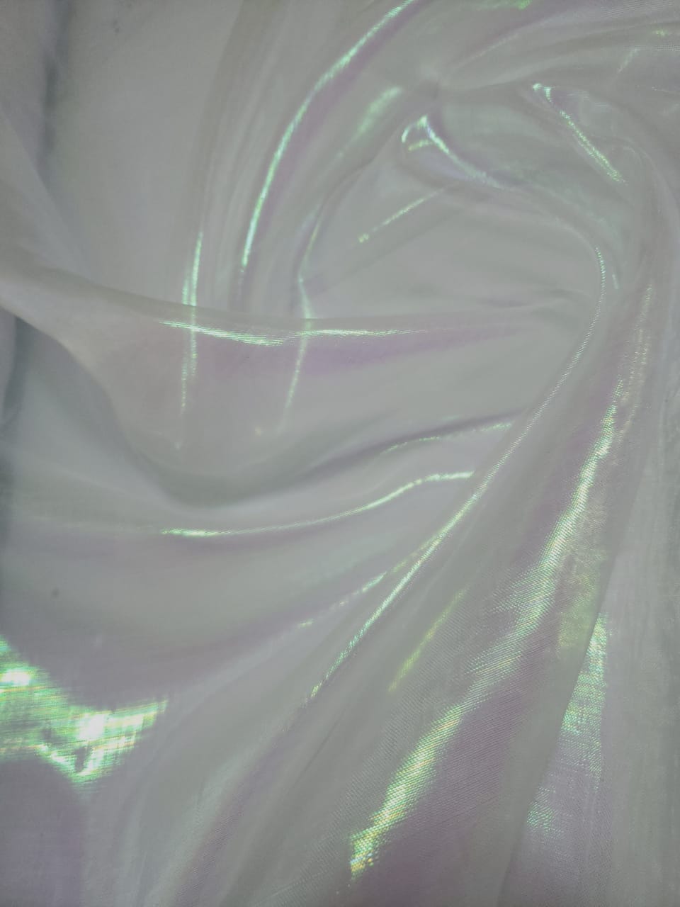 Organza Holográfica Branco - Comprimento 0,80 cm x Largura 1,50 m 