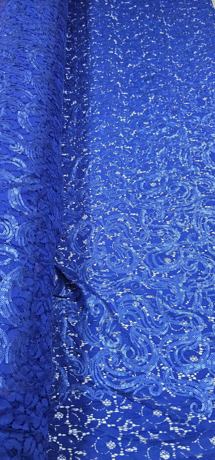 Renda Bordada com Paetês em Arabescos Azul Royal - Comprimento 2,60 m x Largura 1,50 m 