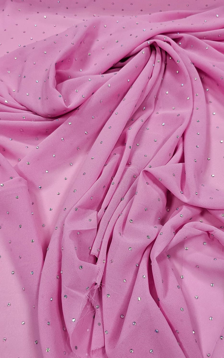 Mousseline Toque de Seda Com Strass Rosa Chiclete - Comprimento 3 m x Largura 1,50 m 