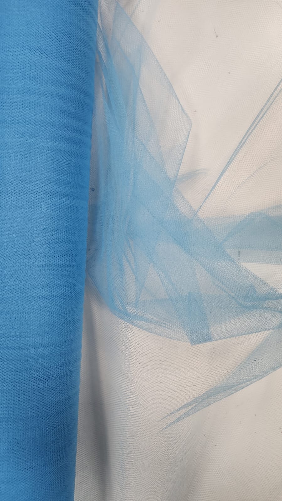 Tule Liso Decoração 1,20m Largura Azul Turquesa - Comprimento 5 m  x Largura 1,20 m 