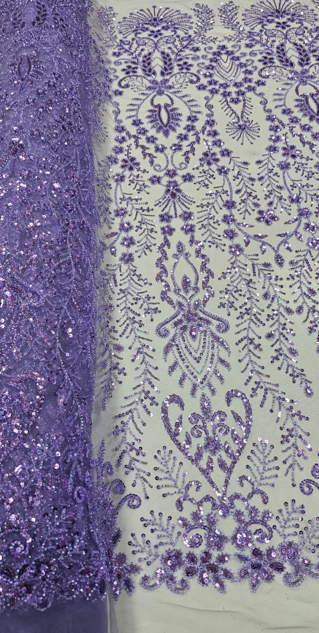 Tule Bordado com Pedrarias Lilás 4079  - Comprimento 0,80 cm x Largura 1,30 m 