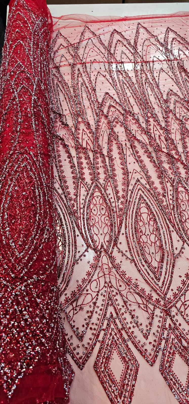 Tule Diamond Arabescos Vermelho Modelo 12752  - Comprimento  1 m x Largura 1,45 m 