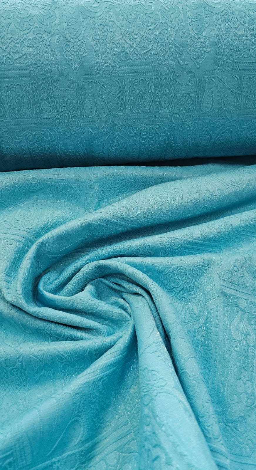 Bengaline Jacquard Adamascada Acetinada Azul Turquesa - Comprimento 1,50 m x Largura 1,45 m 