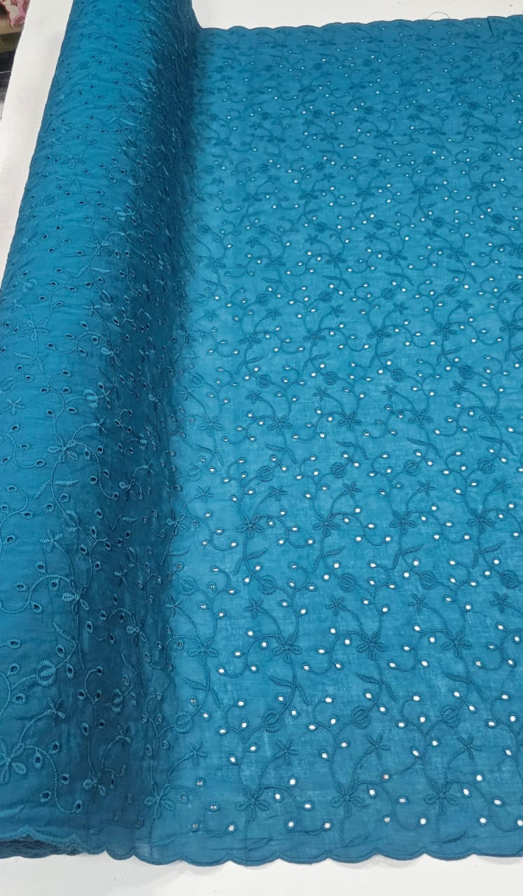 Layse Bordada Azul Petróleo  Modelo I92    - Comprimento 1,30 x Largura 1,35 m