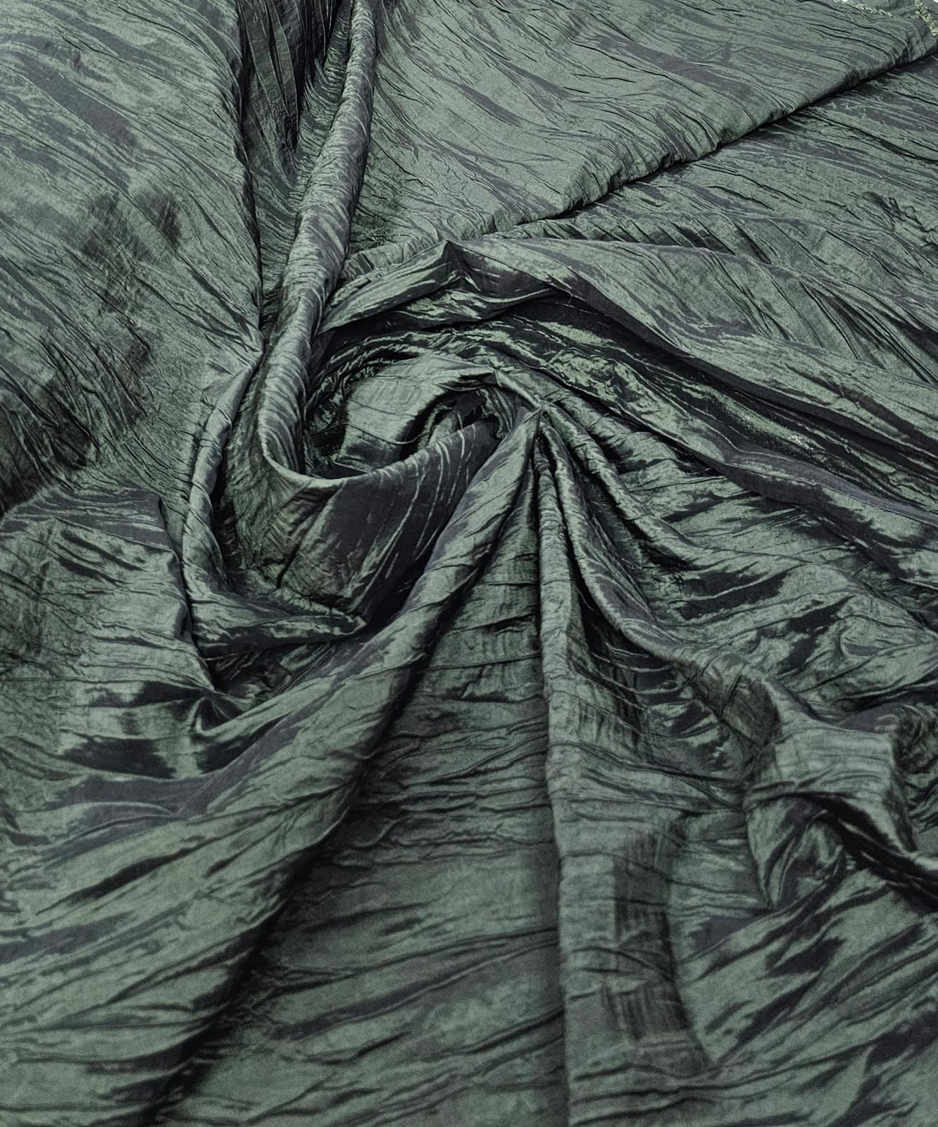 Tafetá Plissado Verde Musgo - Comprimento 1,80 m x Largura 1,40 m 