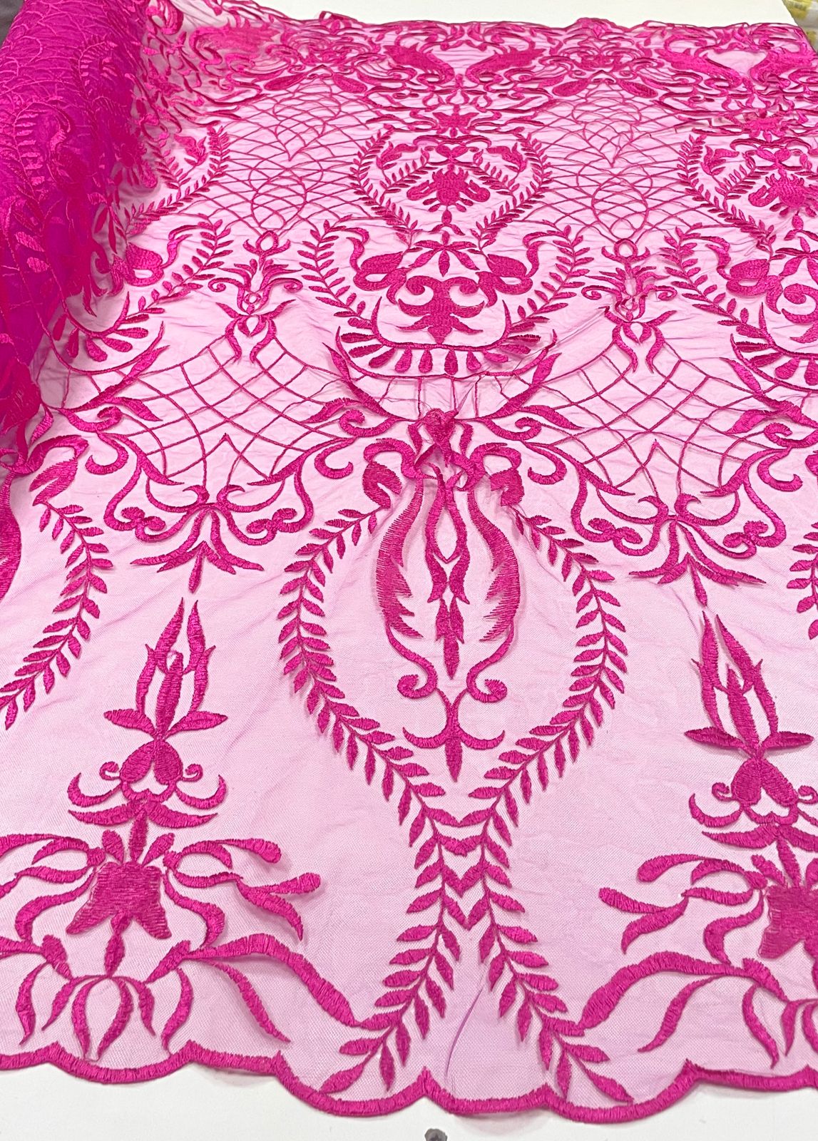 Tule Bordado Arabescos Pink - Comprimento 1 m x Largura 1,30 m 