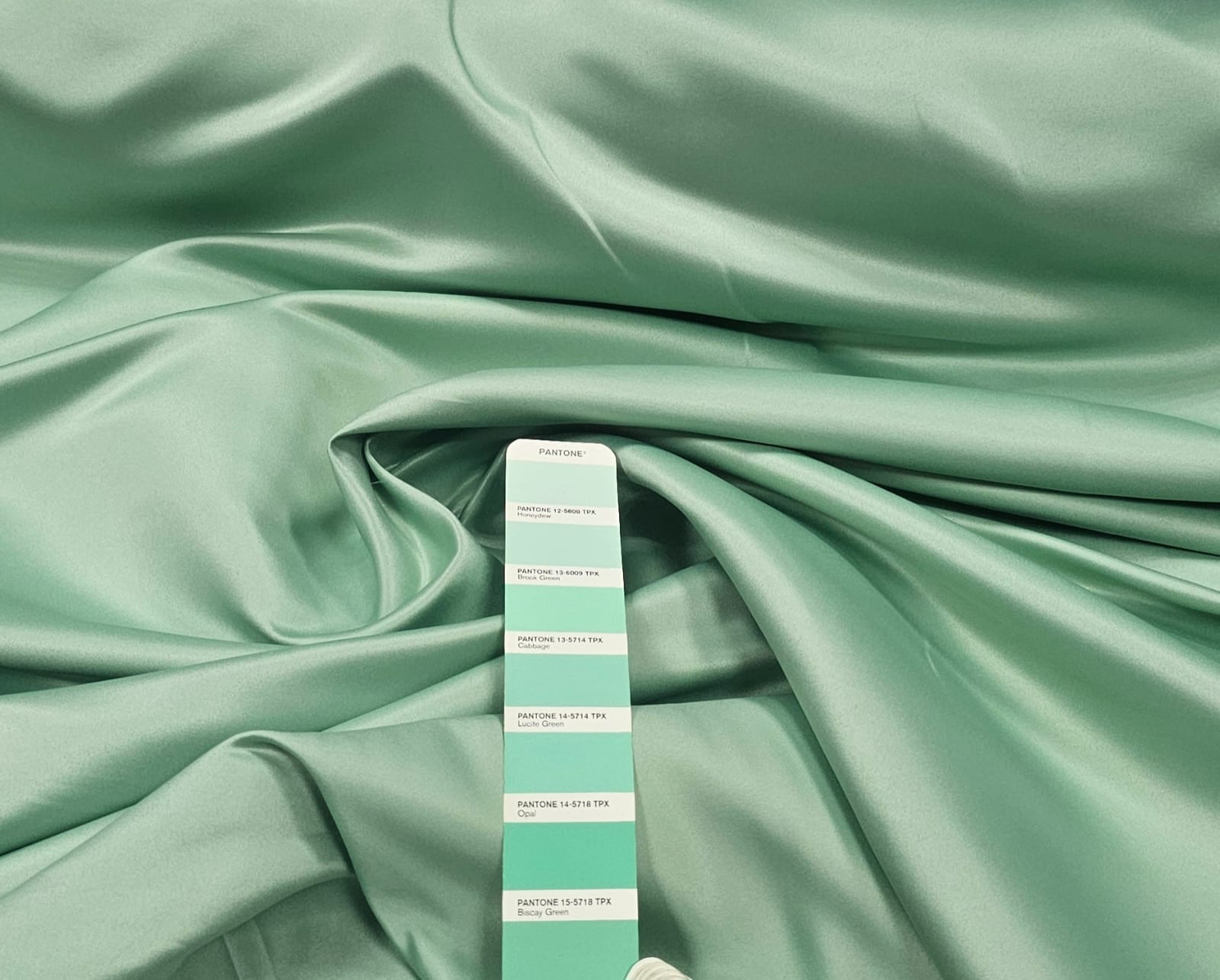 Cetim Bucol Liso Verde Menta - Comprimento 3,60 m x Largura 1,50 m 