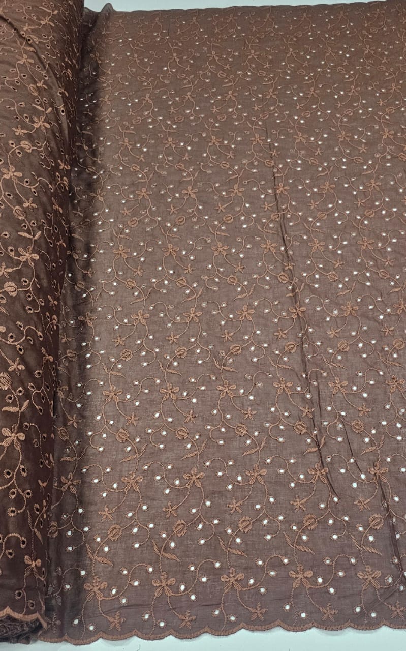 Layse Bordada Marrom Chocolate  Modelo I92 - Comprimento 1,40 m x Largura 1,35 m 