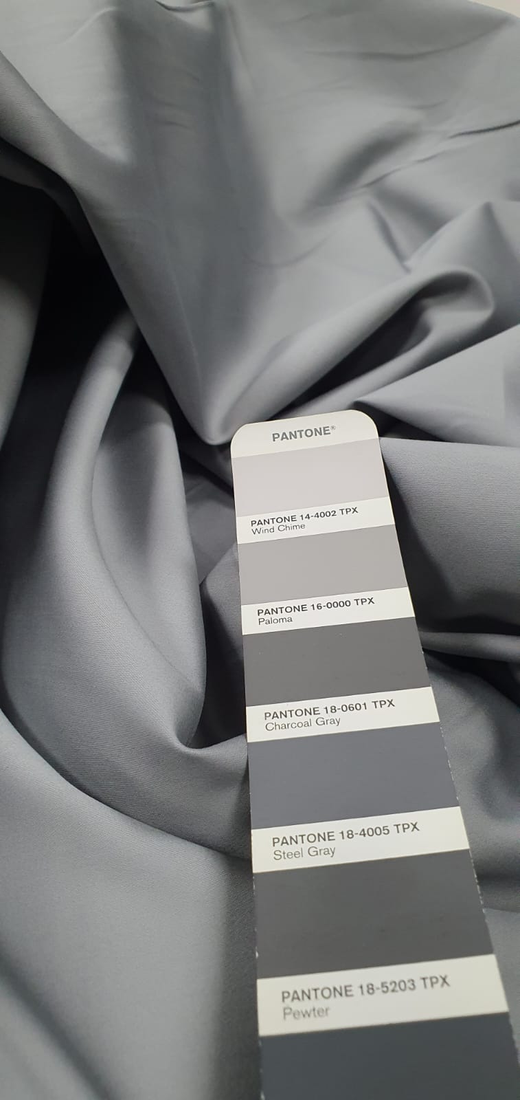 Percal Egípcio Acetinado Cinza COM SUJEIRA - 400 Fios - Largura 2,80m x Comprimento 1 m