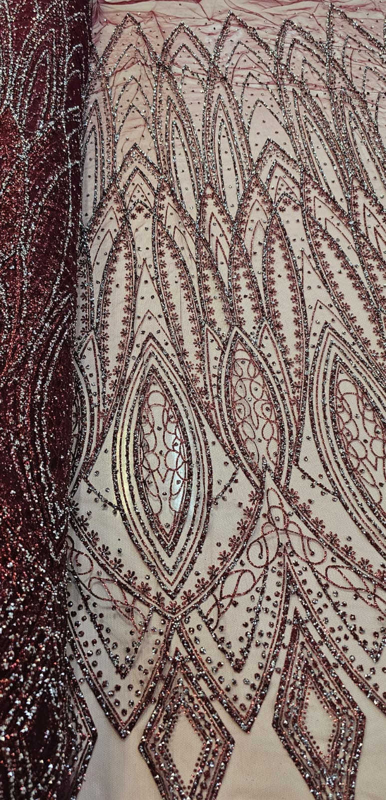 Tule Diamond Arabescos Marsala Modelo 12752 - Comprimento 1 m x Largura 1,45 m