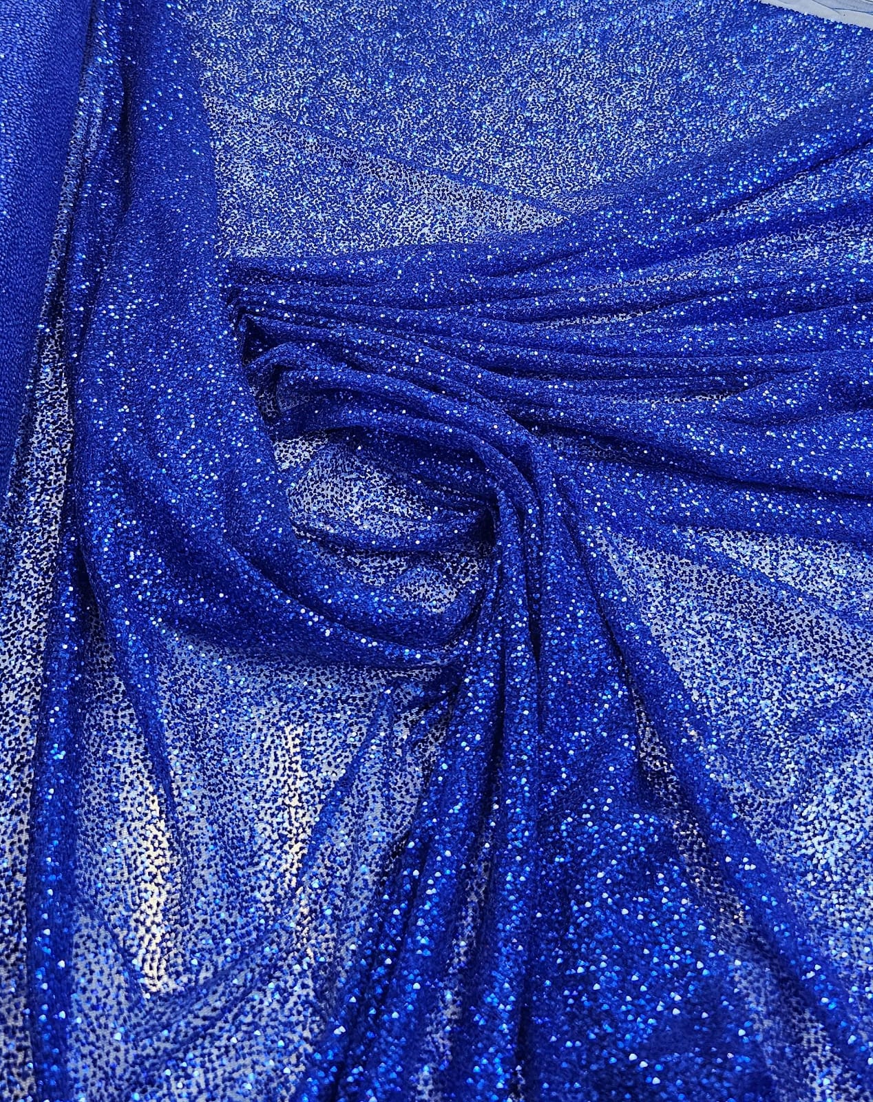 Tule com Glitter Azul Royal Pesado COM FALHA - Comprimento 1,20 m x Largura 1,40 m
