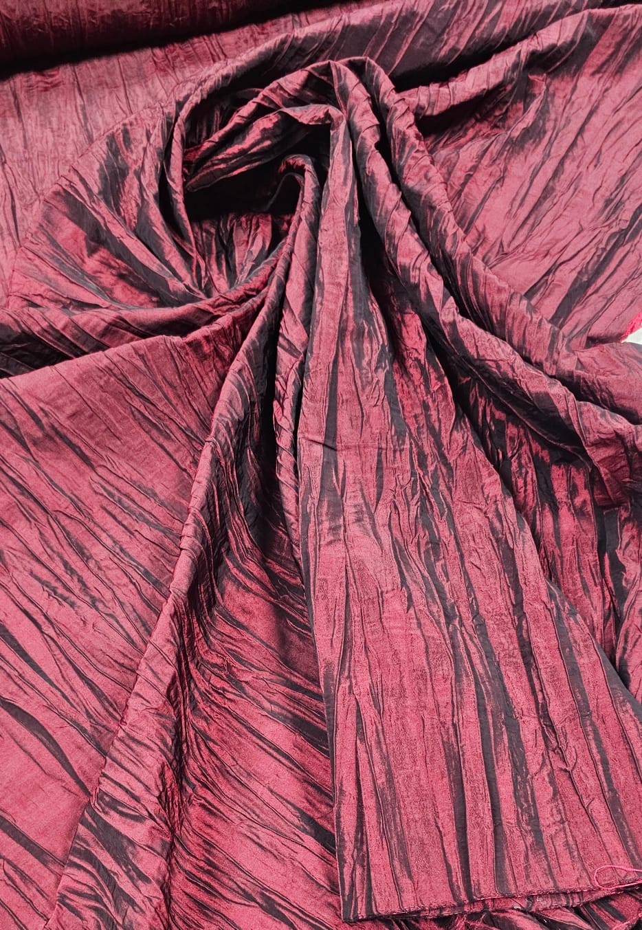 Tafetá Plissado Marsala - Comprimento 0,70 cm x Largura 1,40 m