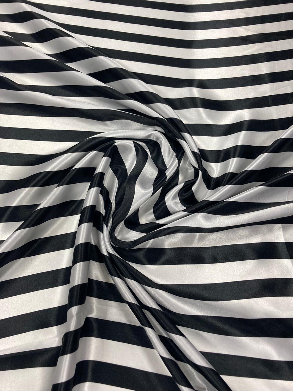 Cetim Listrado Preto - Comprimento 2,20 x Largura 1,47 m