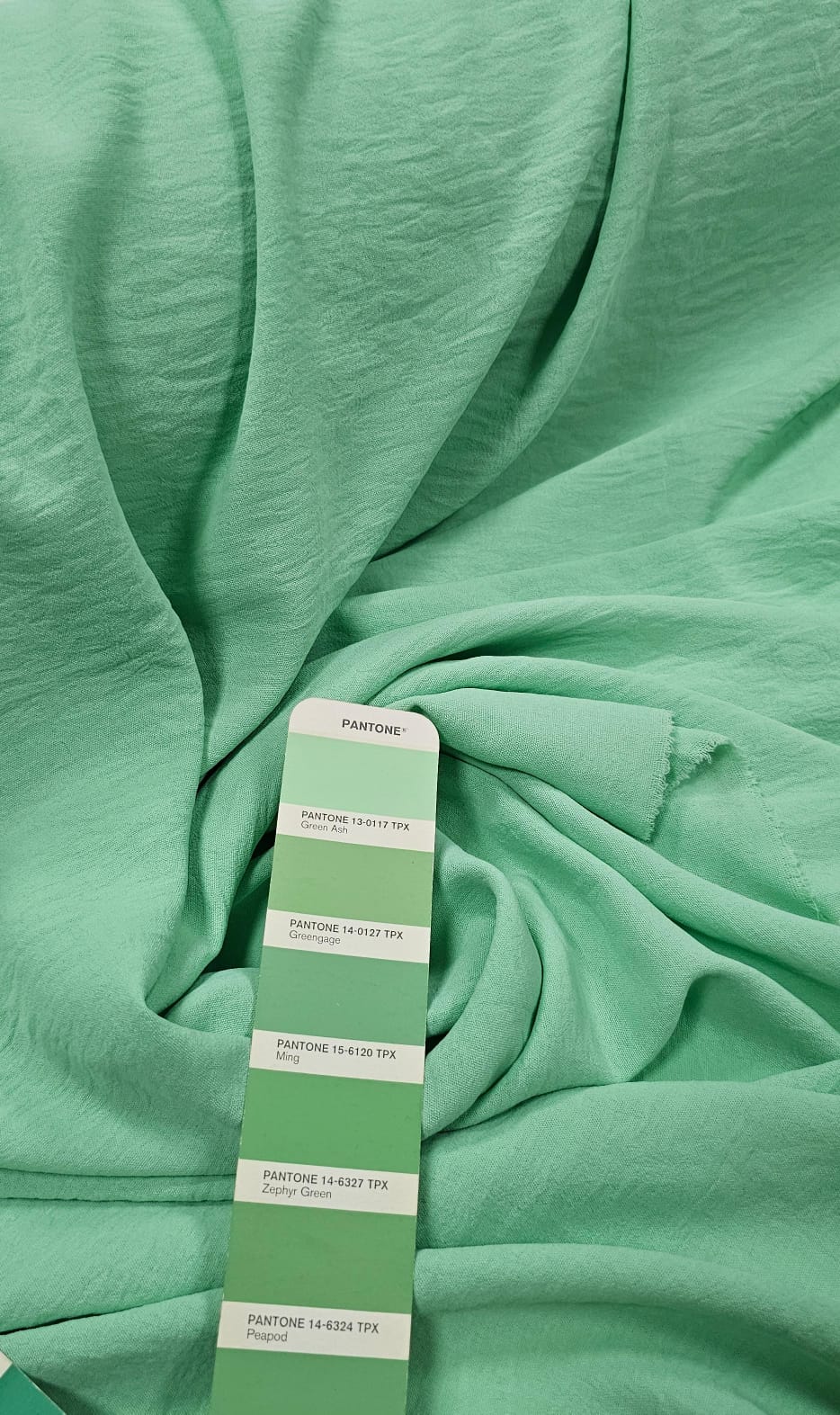 Crepe Air Flow Duna Liso Verde Menta Claro - Comprimento 1 m x Largura 1,50 m