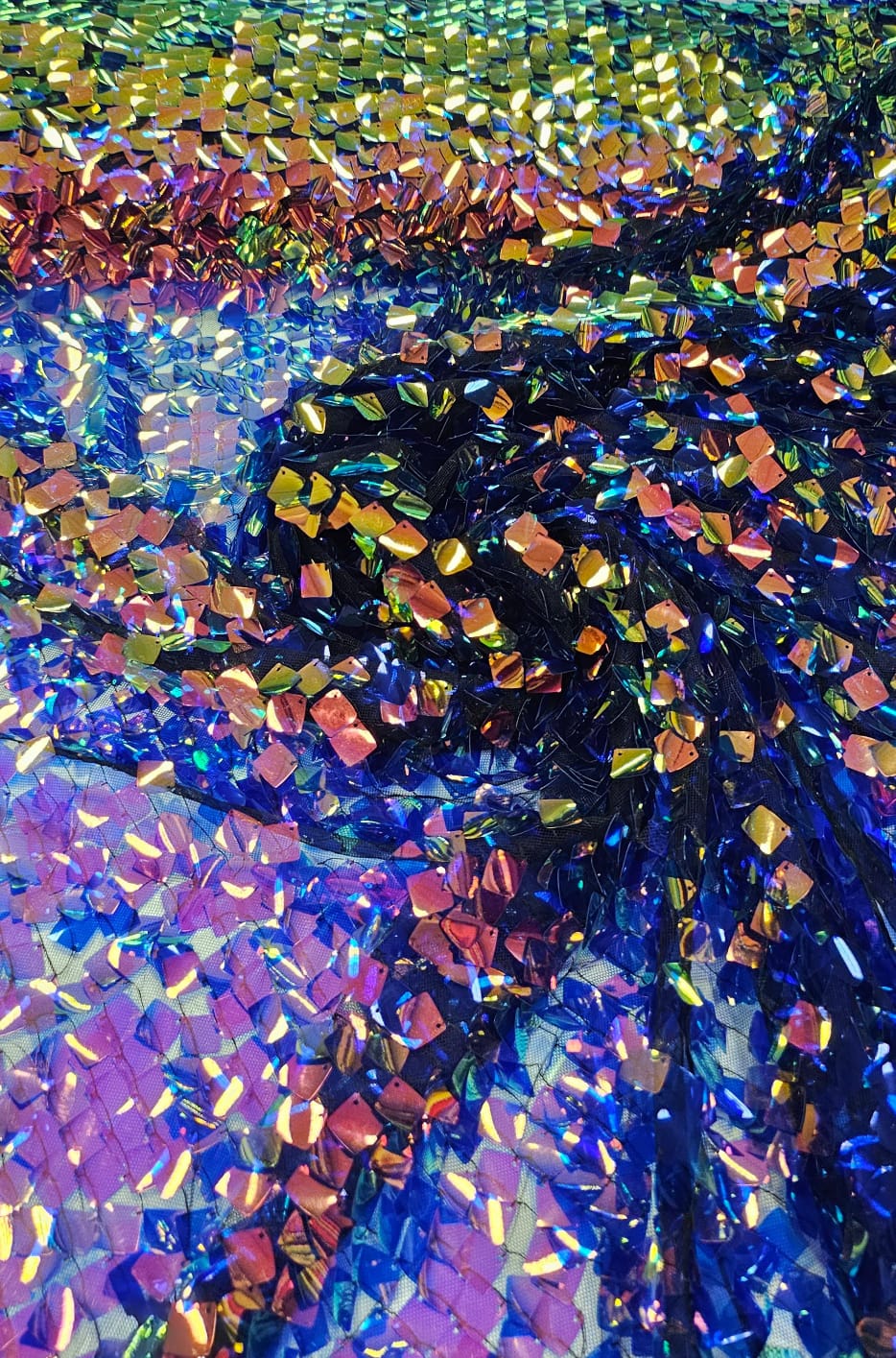 Paetê Bordado Metalic Holográfico - Comprimento 0,50 cm x Largura 1,40 m