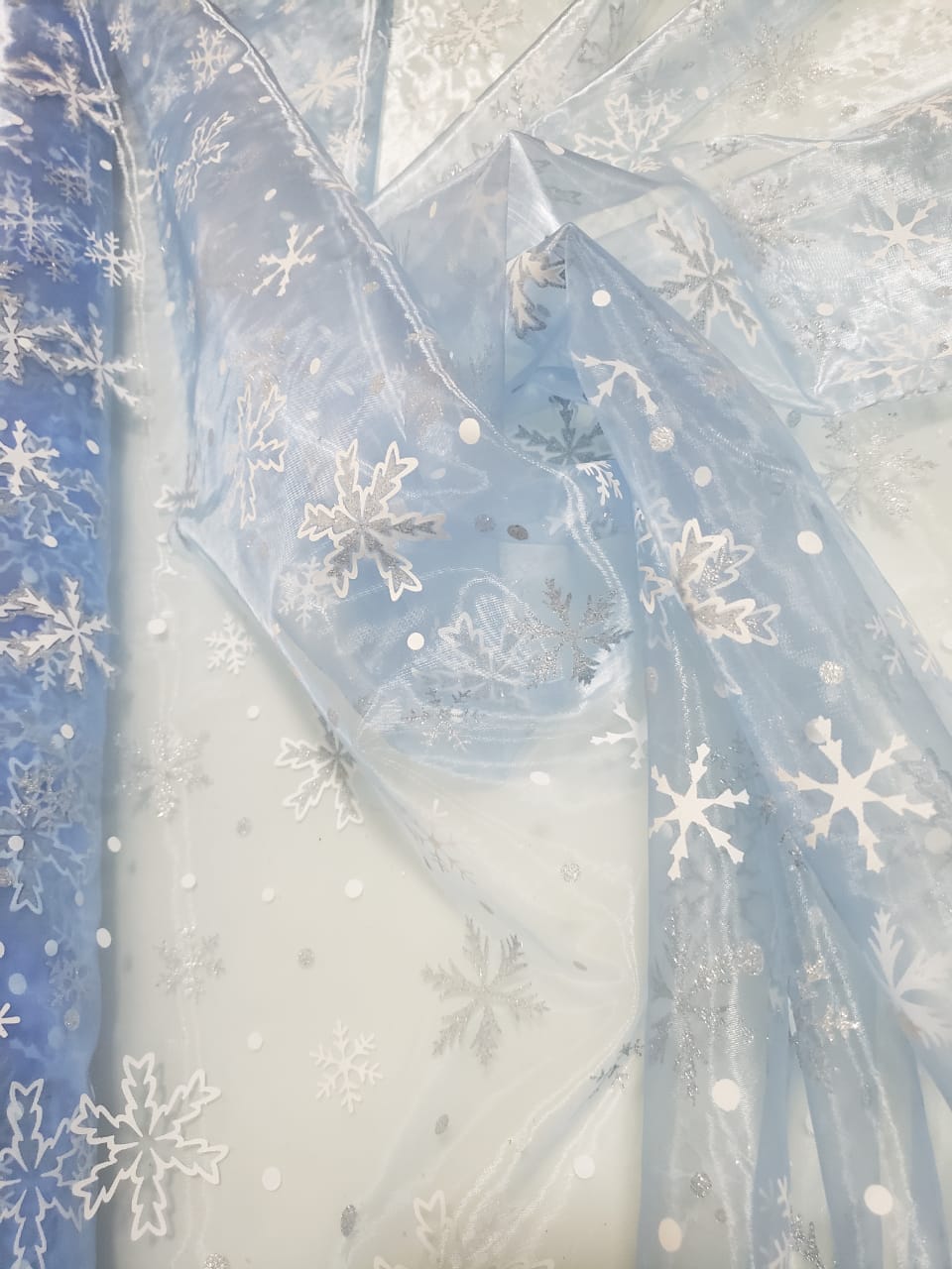 Organza Azul Serenity Frozen com Glitter  - Comprimento 1 m x Largura 1,50 m 