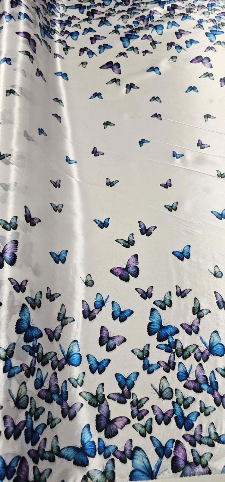 Cetim Estampado Digital Barrado Borboletas  - Comprimento 2 m x Largura 1,47 m