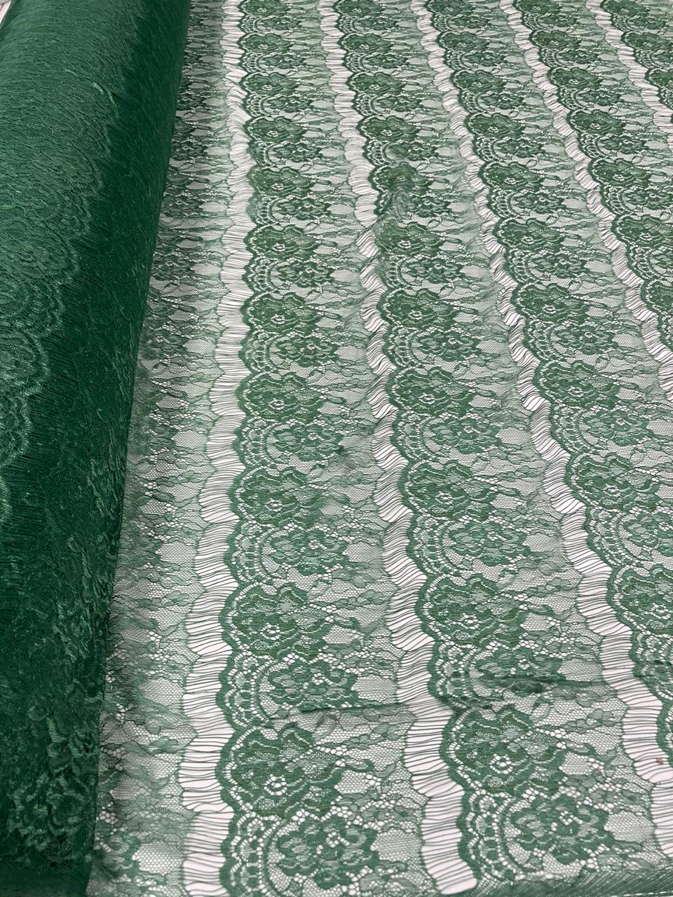 Renda Tipo Chantilly Verde - Comprimento 5 m x Largura 1,47 m