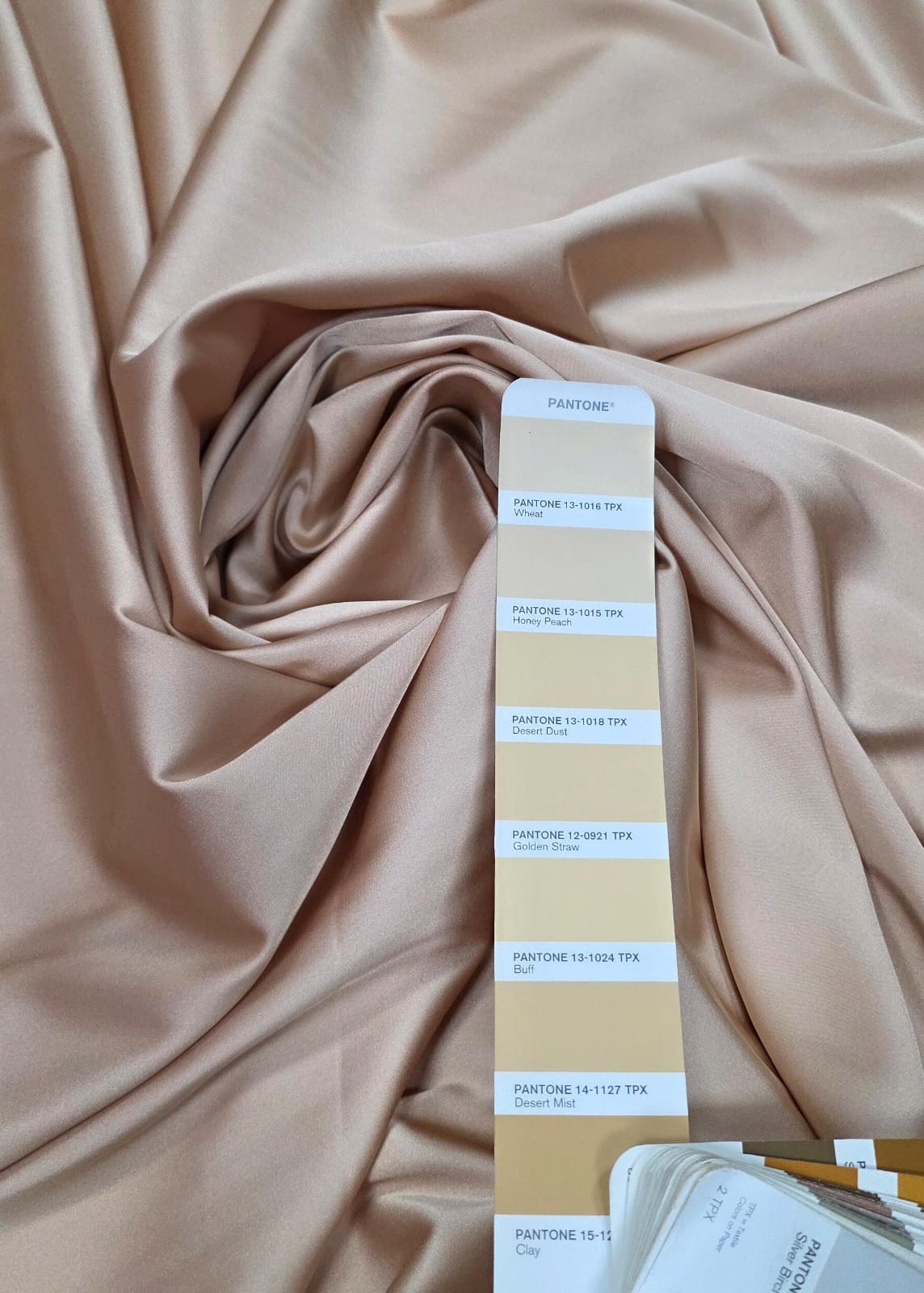 Cetim c/ elastano Splendor Dull Opaco Doce de Leite - Comprimento 0,60 m x Largura 1,47 m