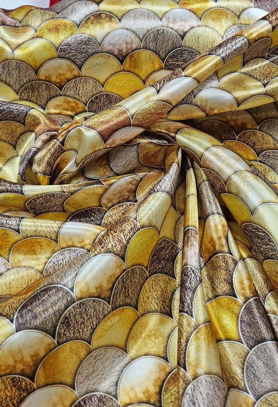 Cetim Estampado Digital Sereia Dourado - Comprimento 2 m x Largura 1,47 m