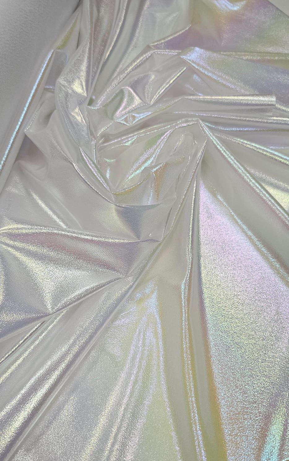 Lurex Creponado Holográfico Branco - Comprimento 0,60 cm x Largura 1,50 m