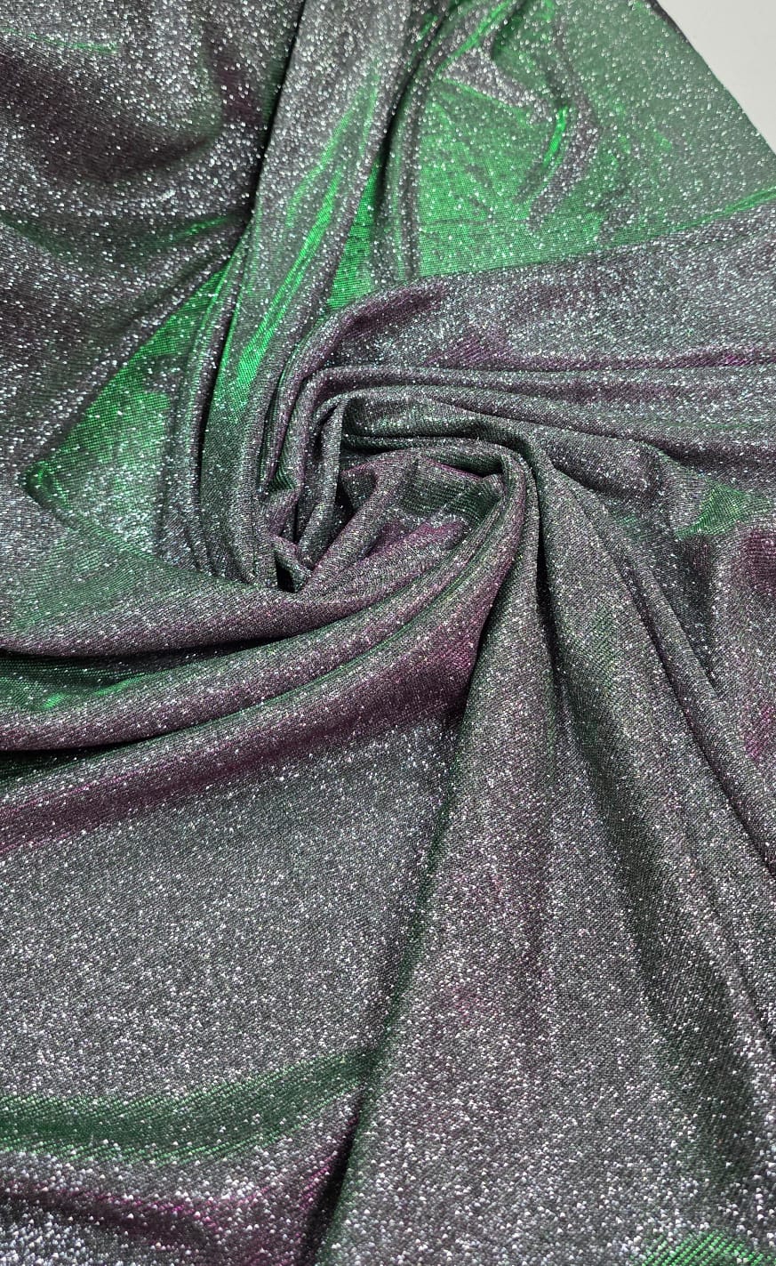 Malha Lurex Holográfica Preto, Pink e Verde Modelo 22064 - Comprimento 1,40 m x Largura 1,40 m