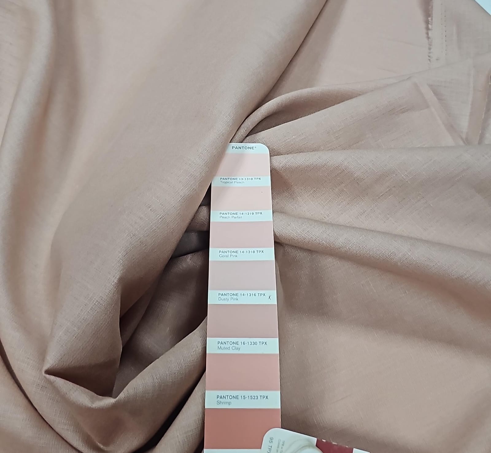 Linho Puro Rosê Escuro - Comprimento 0,70 cm x Largura 1,45 m