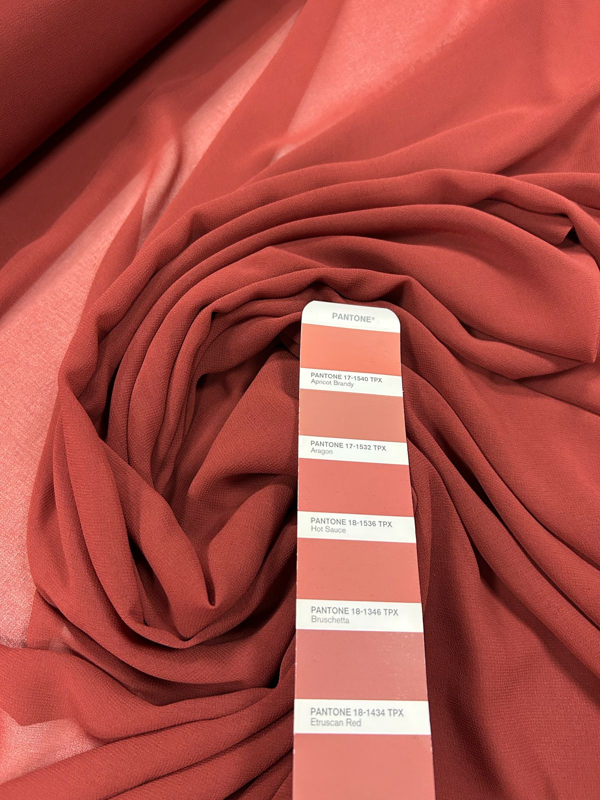 Mousseline Lisa Toque de Seda Telha - Comprimento 1,35 m x Largura 1,47 m 