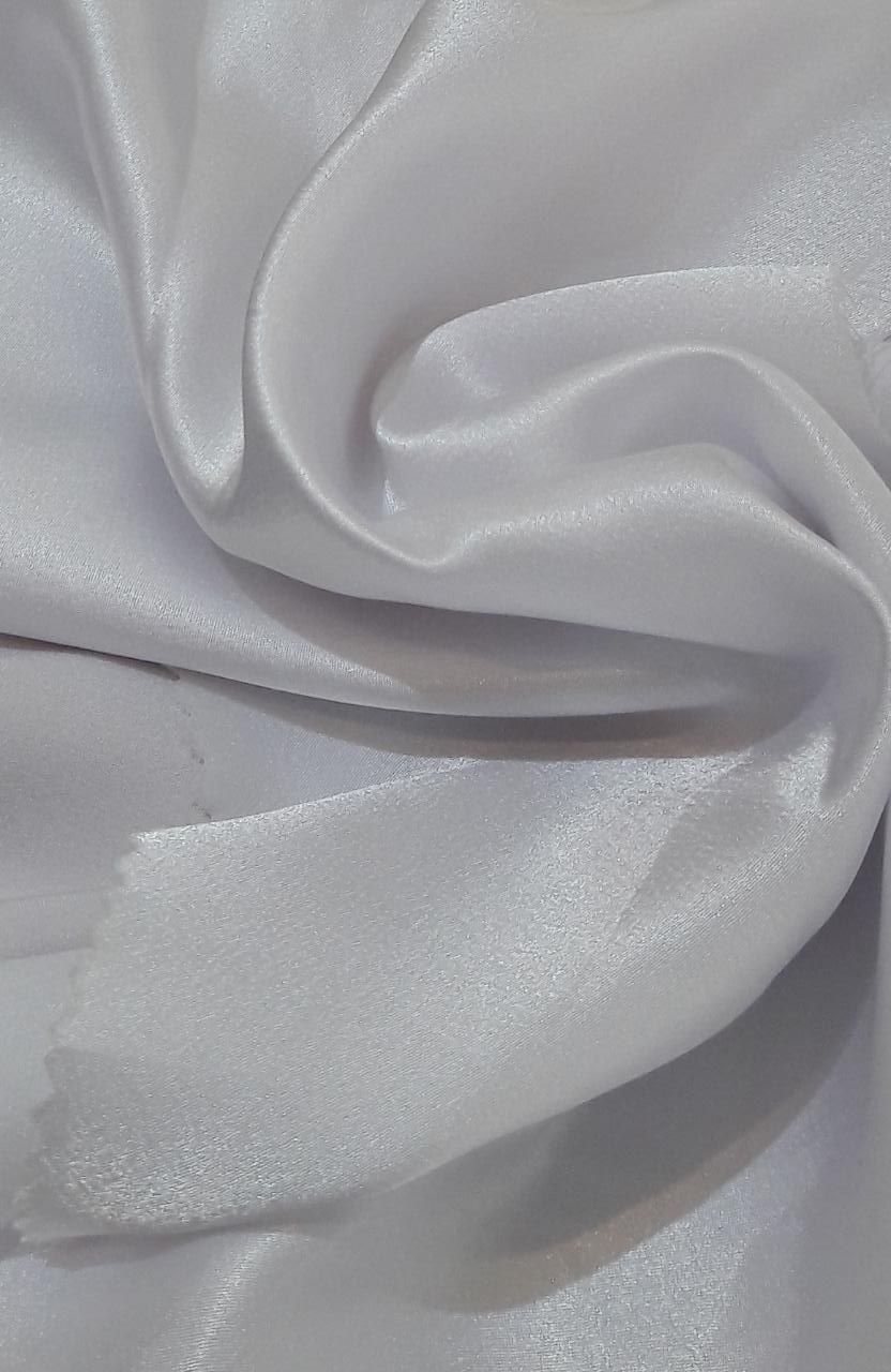 Cetim Mellow Liso Branco  COM SUJEIRA E AMASSADO - Comprimento 3 m x Largura 1,47 m