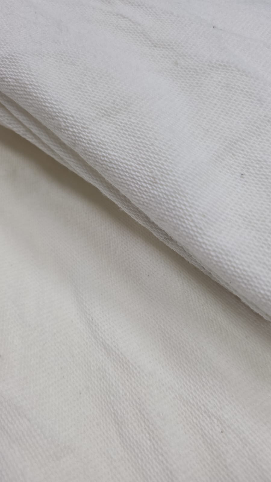 Malha piquet pesada dalila textil off whiteCOM SUJEIRA  -  Comprimento 3,50 m x Largura 2 m